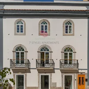 7 Styles By Raspberry Cascade Apartament
