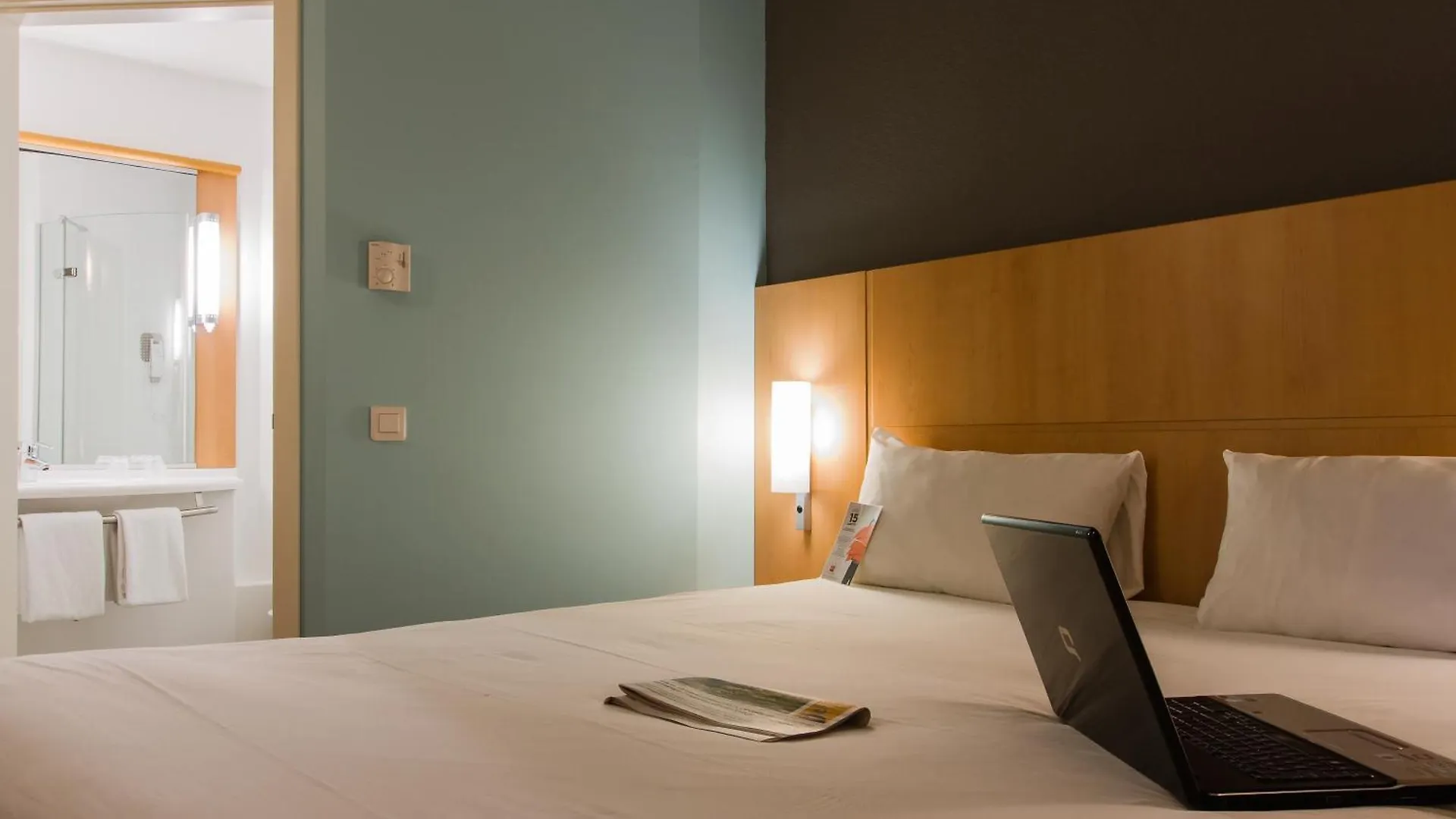***  Hotel Ibis Lisboa Parque das Nações Portugal