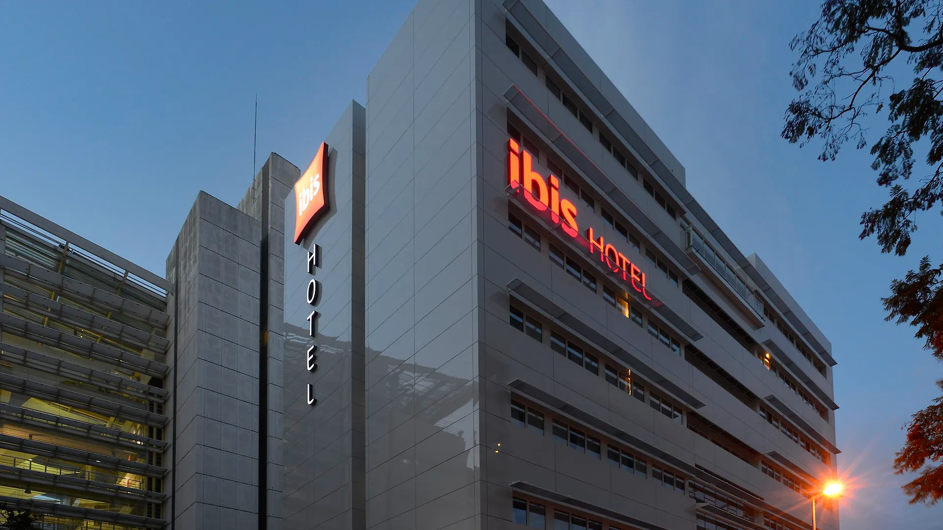 Hotel Ibis Lisboa Parque Das Nacoes